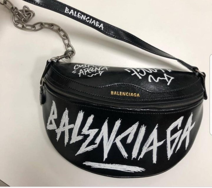 Balenciaga рисунок