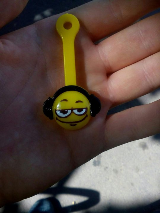 Крутыш. Крутыш. Скрепыш баблыш. Крутыши игрушки. Эмблемы для крутышей.