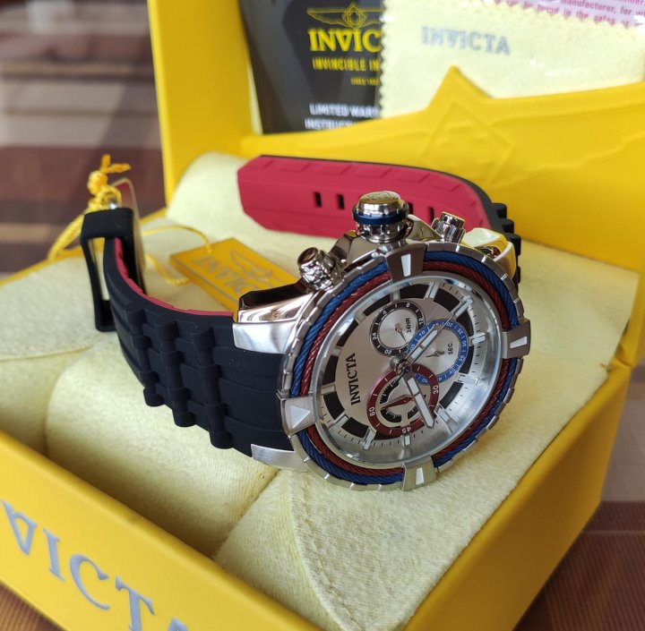 Invicta 29077 online