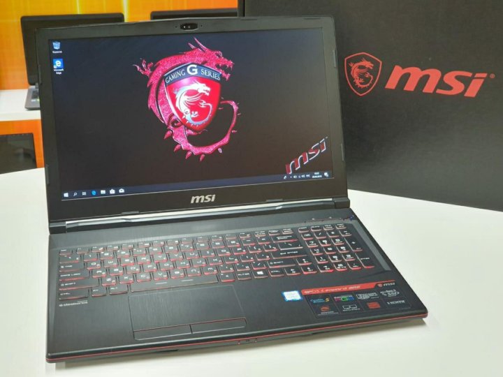 Msi 15 b12m. MSI i7 GTX. MSI 15,4. MSI i7 7700hq GTX 1050 vs MACBOOK m1.