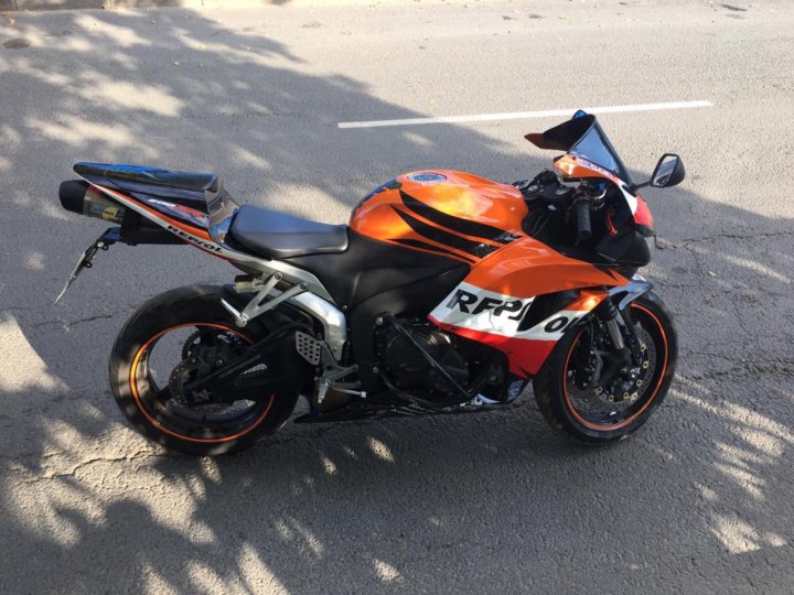 Мотоциклы в костроме. Yamaha fzs 600 fazer. Хонда 750 кубов шадоу мегамото. Ямаха р6 2003. Megamoto, москва.