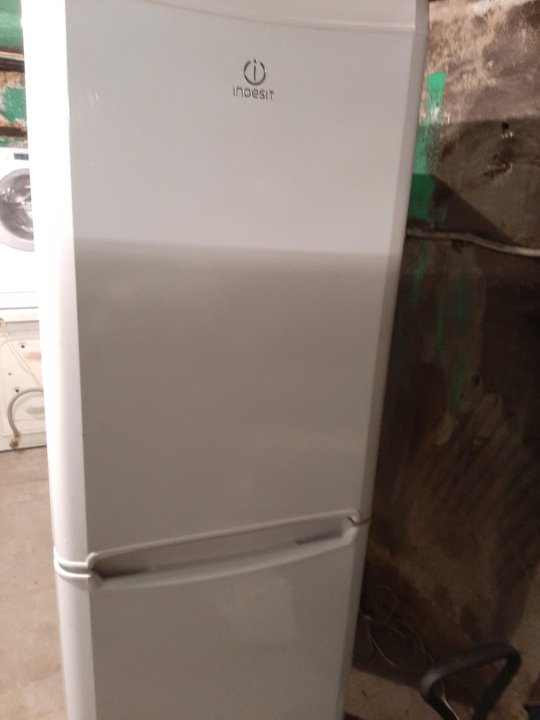 индезит 2 компрессорный. Indesit 2 камерный холодильник 2 х компрессорный. индезит холодильник 2-х камерный. холодильник индезит 2-х камерный 2 компрессора. холодильник indesit 2 компрессора.