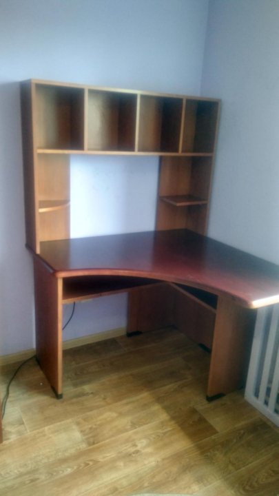стол угловой для школьника – купить в Ванино, цена 3 500 руб., продано ...