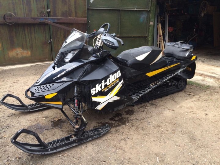 Каталог brp ski doo. BRP 600. Старый снегоход BRP Ski-Doo Summit 600 1999 двухместный. Venture Multi purpose логотип.