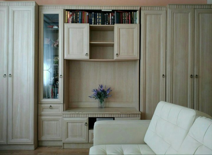 Советская стенка сириус. Стенка лессинг. Шкаф стенка как называется. Шкаф горка в гостиную. Шкаф купе в гостиной.