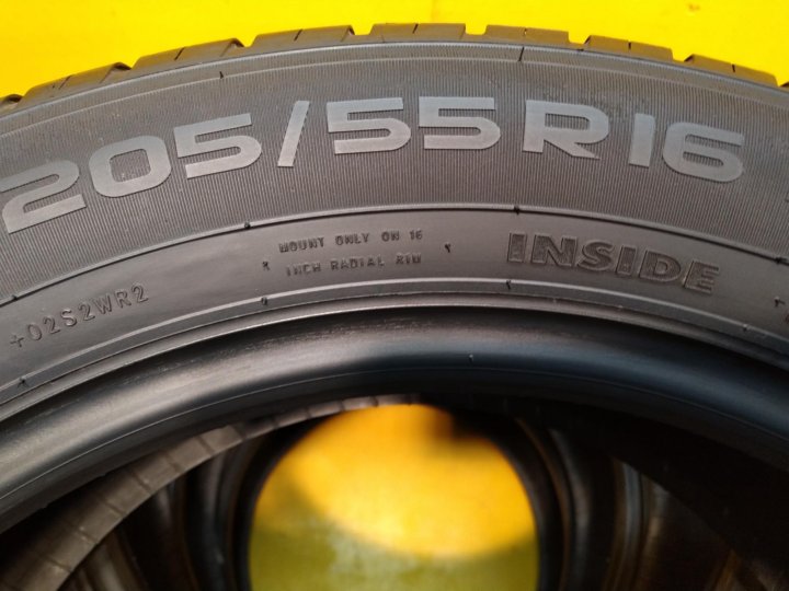 Ikon tyres 195 55 r16. Подставка Nokian Tyres под комплект шин.