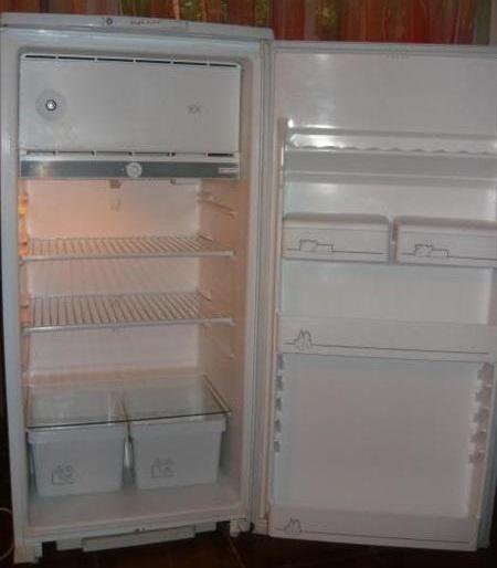 Авито ачинск б у. Бирюса 10с-1. Холодильник 2000 года. Модель холодильника 2000 года однокамерный.