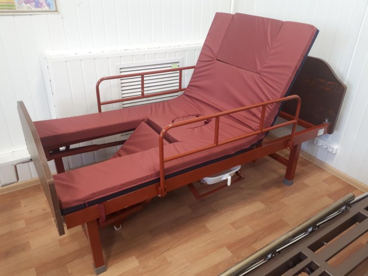 Функциональная кровать с кардиокреслом. Кровать для лежачих больных met remeks. Кровать функциональная медицинская механическая yg-6. Кровать для лежачих больных с туалетом. Медицинская электрическая кровать для лежачих больных hbwо 75-023.