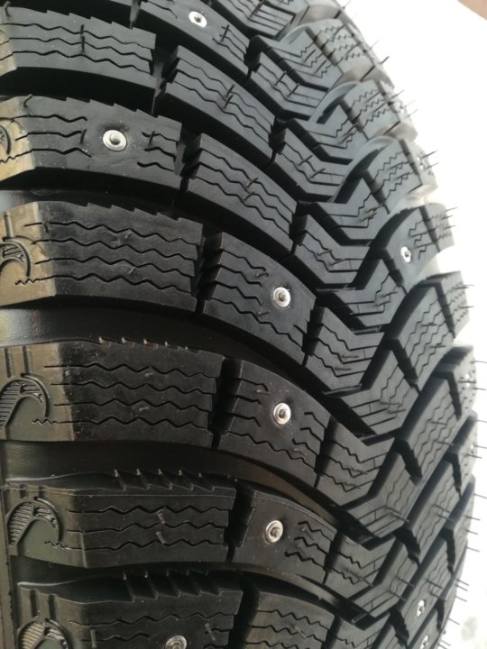 Michelin x ice north 2 r16. Michelin x-Ice North 2. Шины Michelin x-Ice North xin2. Michelin Latitude x-Ice North 2+. Автомобильная шина Michelin Latitude x-Ice North 2 215/50 r17 95t зимняя шипованная.