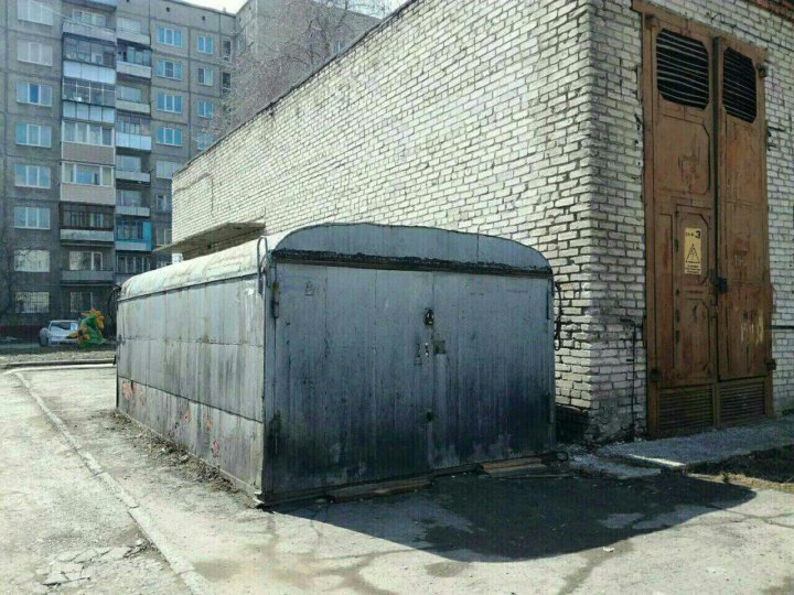 Новоугольная 3 барнаул. Купить гараж на врз. Гараж павловский тракт 199. Гаражи взлетная 2 / 1. Купить подземный кооперативный гараж в новоалтайске.