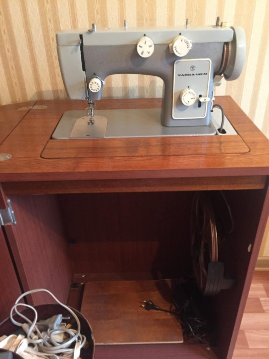 Отдам швейную машинку