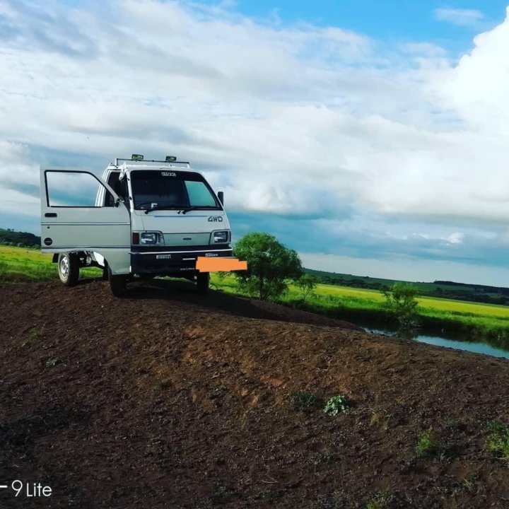 Маленький грузовик дайхатсу