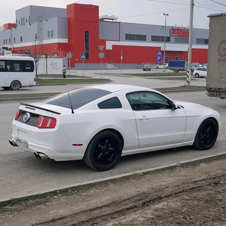 Ford mustang gt 2011. Ford mustang v5. мустанг ростов-на-дону. Mustang ростов на дону. форд мустанг ростов на дону.
