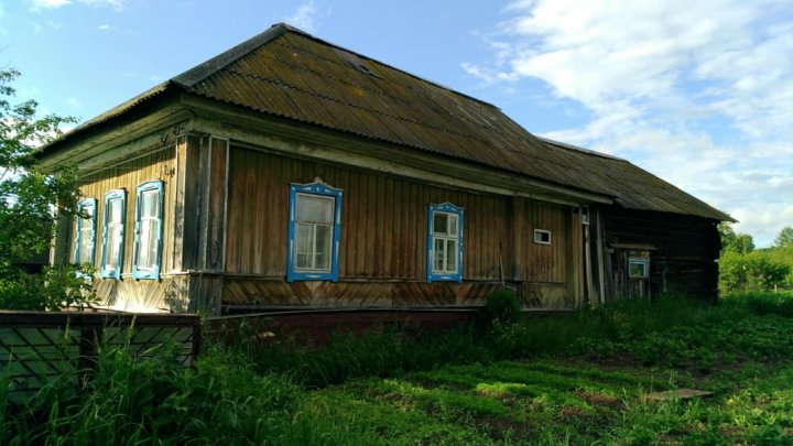 Барахолка сылва. Поселок Верхнечусовские городки. Верхнечусовские городки Пермский край. Дом в Верхнечусовские городки Пермский край.