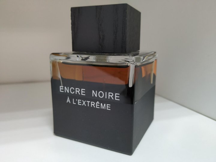 Lalique encre noire extreme