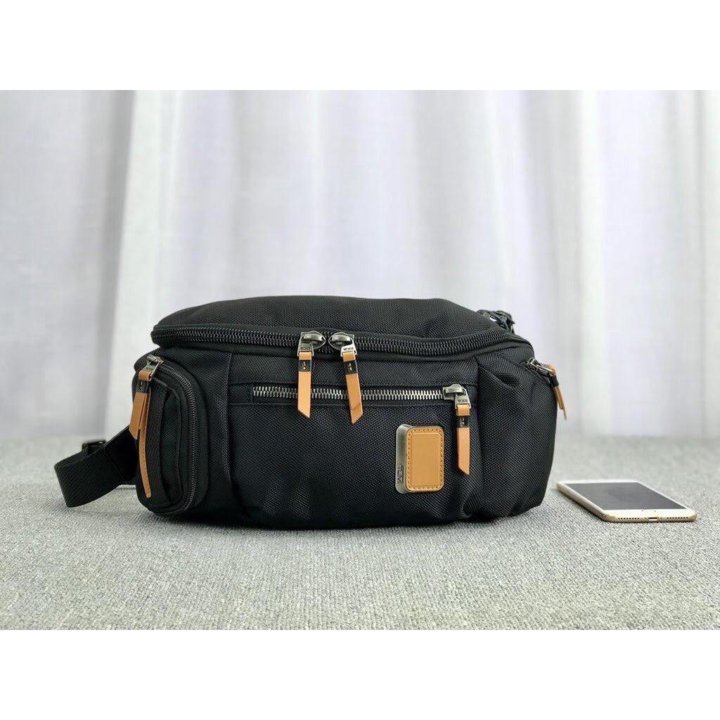 Bravo waist pack. Tumi alpha bravo 0232399nvy.