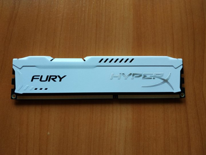 Kingston fury white