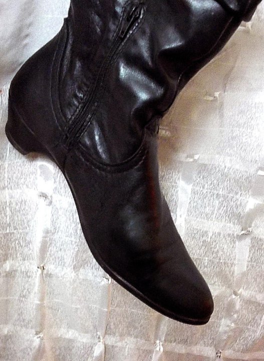 Лопаток осенние ботинки коричневые. Отдам даром обувь женская. Полусапожки женские. Женские ботинки 40 размера на авито. 42.