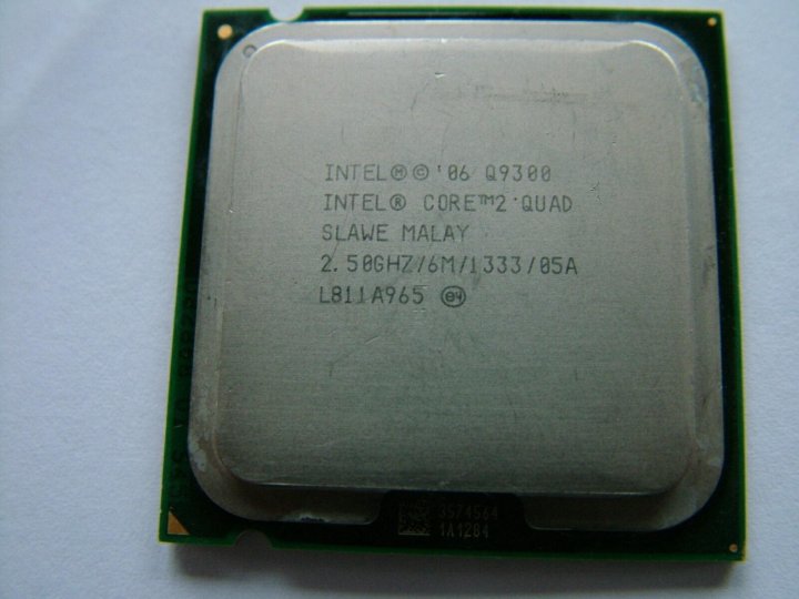 Intel core i5 2.5 ггц. Core 2 Quad q9300. Core 2 Duo Quad q9300. Процессор Intel Core 2 Quad q9300 Yorkfield. Intel Quad 9300.