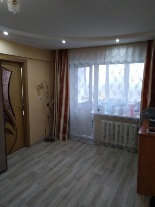 Авито северск 2 комнатная квартира. Ленина 74 Северск. Ленина 26 Северск квартира 37. Ленинградская 30 Северск. Квартиры в Северске.