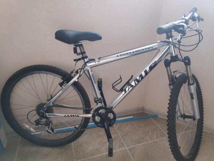 Jamis Cross Country 1.0 5 000