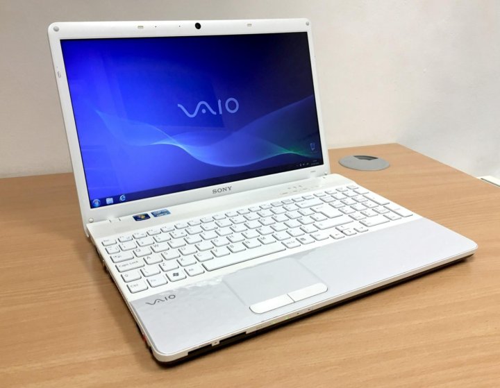 Белые ноутбуки sony. Сони Вайо i3. Sony VAIO PCG-61611v. Ноутбук Sony VAIO i3. Sony VAIO i3 2330m.