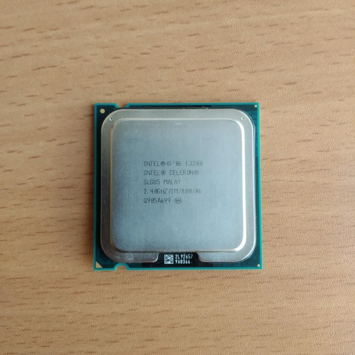 Интел пентиум дуал коре. Intel Celeron 6305. Интел селерон n95. Компьютер селерон характеристики.