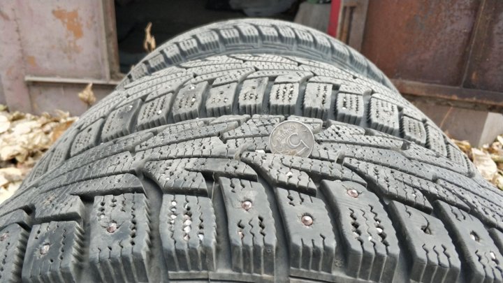 Hankook w419 xl шип 92t. Hankook 205/55r16 w409. 185/65r14 hankook winter i*pike rs2 w429 90t шип. Hankook winter i'pike w409. Шипованная резина для хендай гетц.
