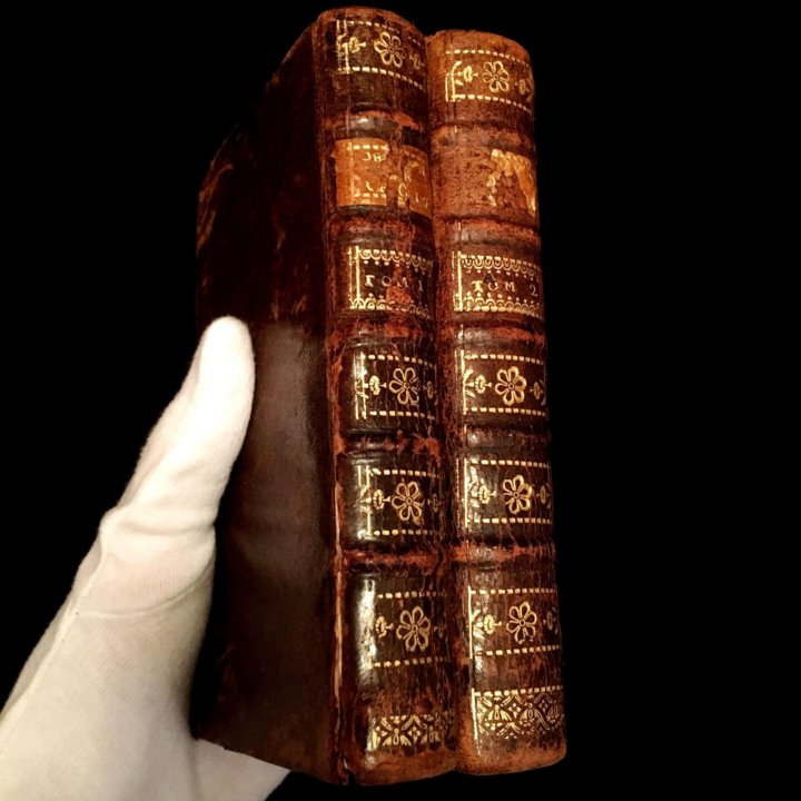 Книги 18 список. Книги 18 века. Литература 18 века книги. Европейские книги 18 века. Книги 18 +.