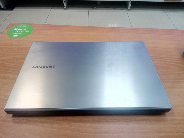 Купить Ноутбук Samsung I7