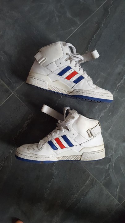 высокие кроссовки Adidas Forum Mid 45 размера – купить в Москве, цена 1 500  руб., продано 14 декабря 2019 – Обувь