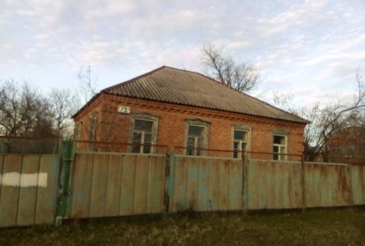 Погода дондуковская адыгея. Станица Дондуковская Краснодарский край. Станица Дондуковская Краснодарский край улица Комсомольская дом 47. Станица Дондуковская Гиагинский район улица Партизанская. Старинные здания в станице Дондуковской.