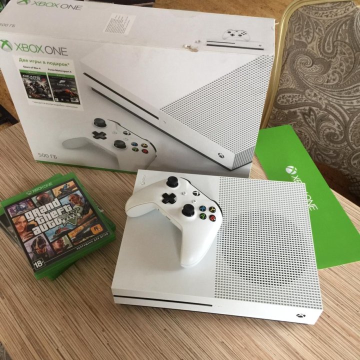Хбох читы. Xbox one s. Икс бокс Ван s. Xbox one s коробка. Xbox one белой коробке.