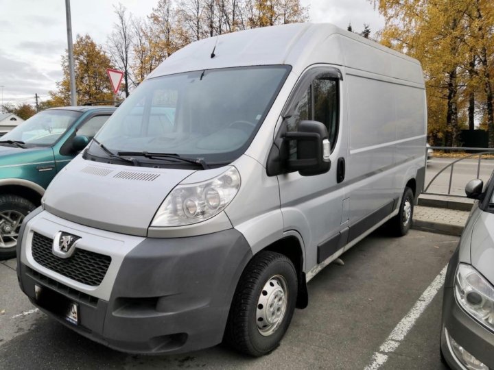 Продам пежо боксер. Peugeot Boxer 2008. Серебристый Пежо боксёр.