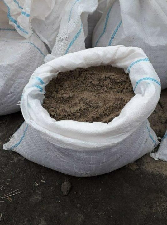 Чернозем набережные челны. Щебень в мешках. Пгс в мешках. Песок фасованный в мешках. Пгс в мешках в казани.