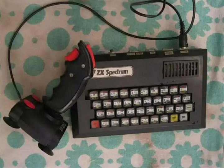 Спектрум 10. ZX Spectrum 80. ZX Спектрум игровая приставка. Спектрум приставка на аудиокассетах. ZX Spectrum Profi 512.