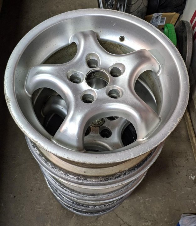 225 40 r18 7j. 112 7. 112 7. 112 7. 112 7.