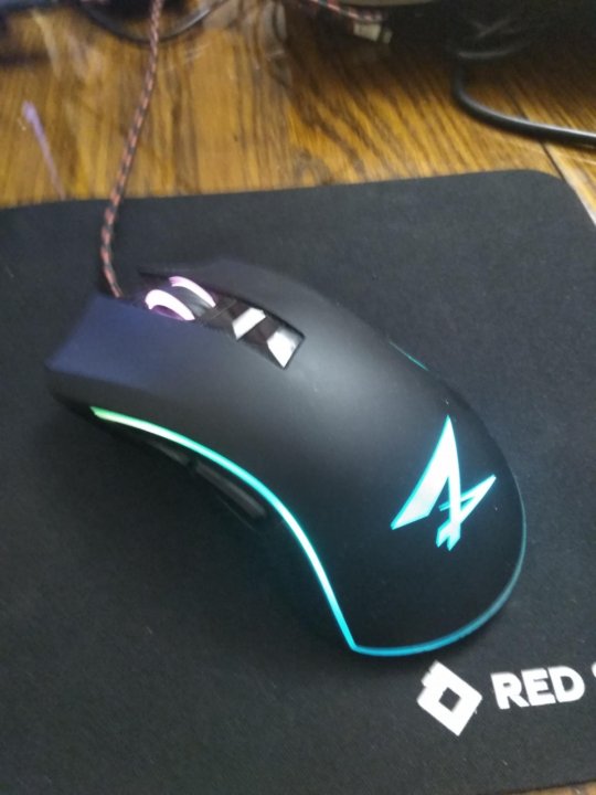 Zet fury mouse. Мышка zet Fury белая. Мышка ZG fury3327 PU. Ресивер от мышки Зет. Zet Fury мышка белая в темноте.