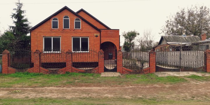 Старовеличковская краснодарского. Станица Старовеличковская Краснодарский. Заречный Краснодарский край. Дом с садом в станице Рязанская Краснодарского края. Дама в стровеличковская Краснодарский край.