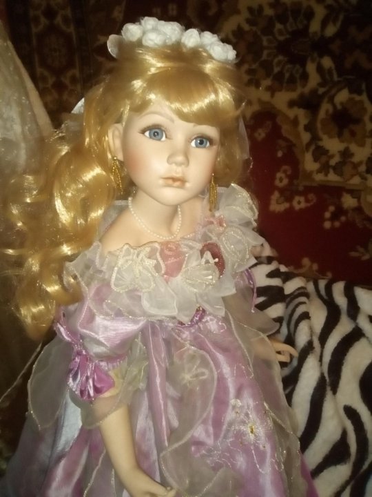 Фарфоровая кукла Надя, 80 см.