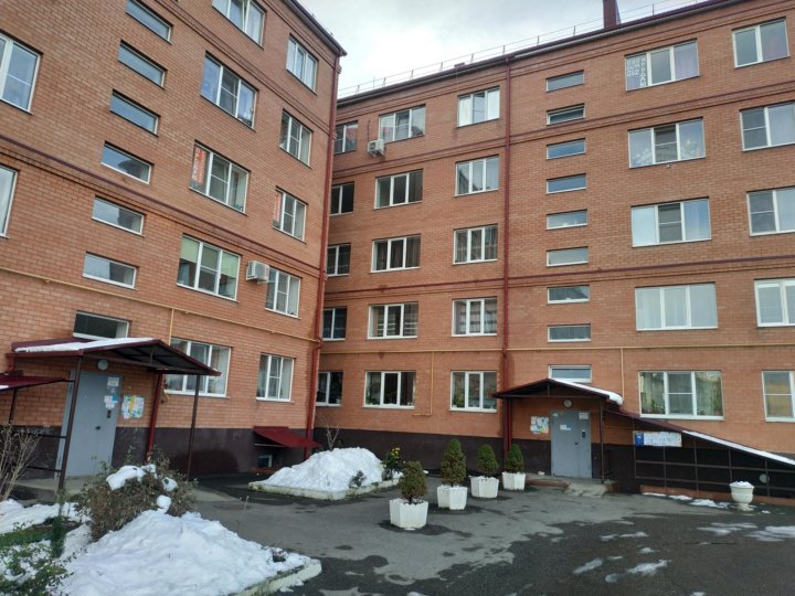 Эмблема фирмы крона. Крона белоугольная ул 6а. Белоугольная 10 а ессентуки. Белоугольная 12 ессентуки. Ставропольский край, ессентуки, белоугольная ул.