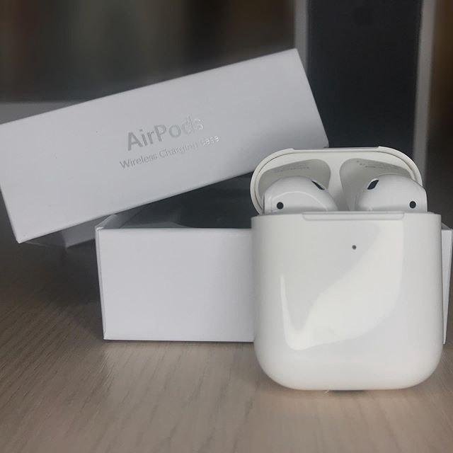 Беспроводные наушники AIRPODS Lux copy 2:2. AIRPODS 2 упаковка оригинал. AIRPODS Люкс копия. Lux копия AIRPODS Pro PNG.