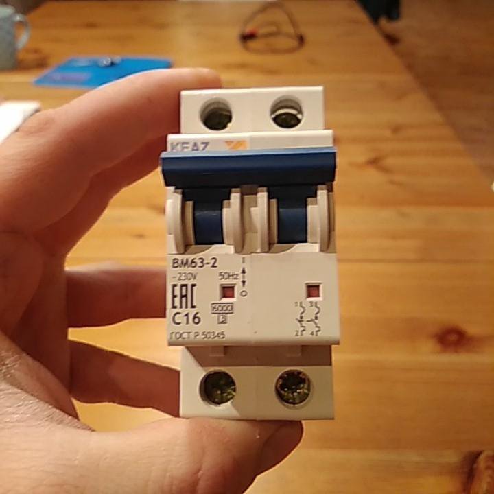 10а (moeller). C 16 10. C 16 10. Автоматический выключатель abb s201. Abb s201 c16.