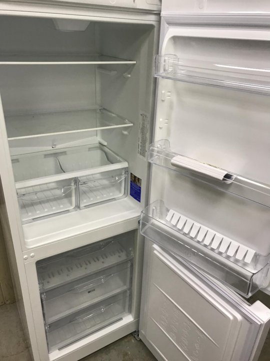 Индезит 318 w. Холодильник индезит 318w. Индезит 318 w. Ds318w. Индезит 318 w.