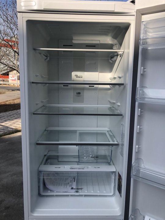 Холодильник хотпоинт аристон маленький встраиваемый с морозилкой. Hfp 5200 w. Hfp 5200 w. Hfp 5200 w. Холодильник хотпоинт аристон 5200 w.