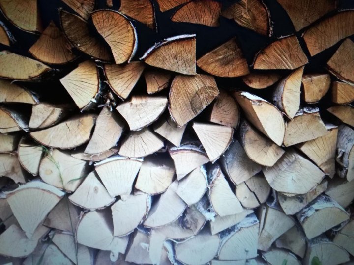 Купить дрова в новосибирске с доставкой. Дрова навалом. Дрова колотые береза. Дрова березовые колотые 4 Куба. Дрова сосновые пиленные.