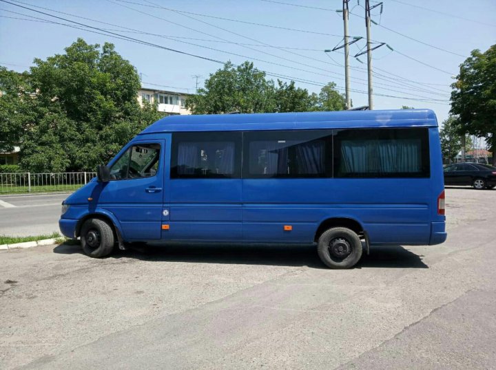 Автобус каневская ленинградская. Бензиновый микроавтобус.