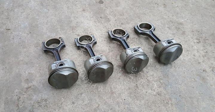 Поршневая крайслер 2. Поршневая группа крайслер 2. 4 волга. 4. Ремонтный поршень chrysler 2 и 4.