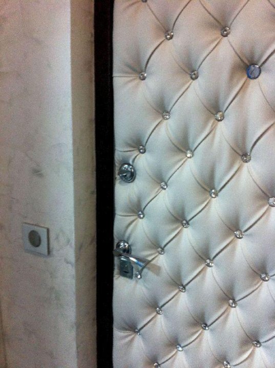 Обить дверь дермантином недорого в москве цены