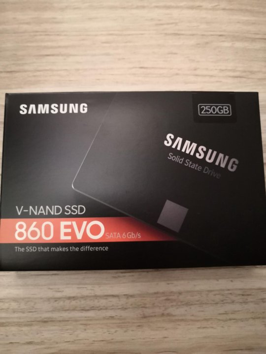 Ssd samsung 870 evo 250gb. Samsung 870 EVO 1tb. Samsung EVO 870 EVO Box. SSD Samsung 250gb Crystal.